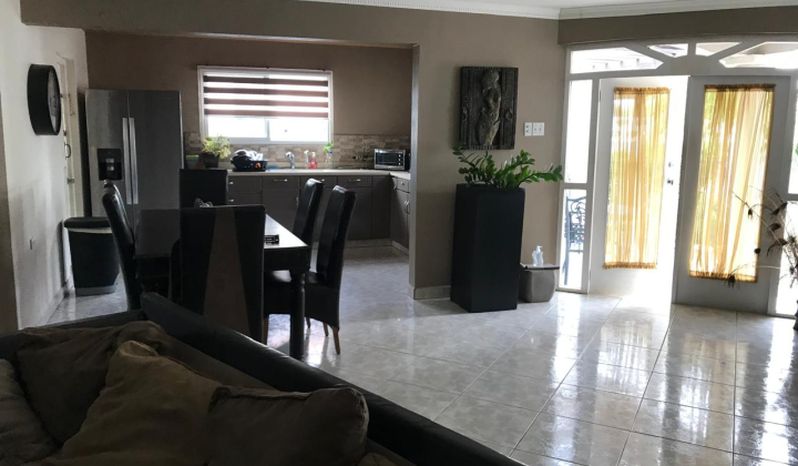 Charming Home for Rent in Tranquil Rooi Master photo 2