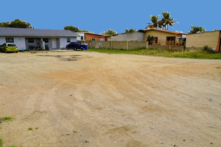 Property land in Paradera