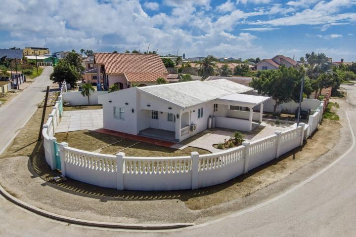 Sabana Blanco Suites