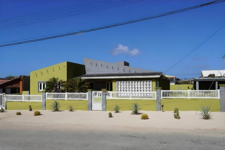 Single Family Home in a peaceful setting at Lago Heights