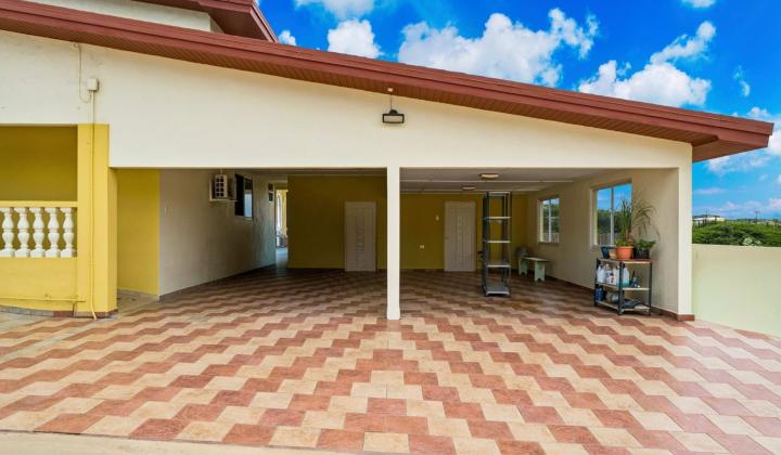 Barcadera Private Estate | Spacious Home on a 1,313 m² Private Lot photo 5